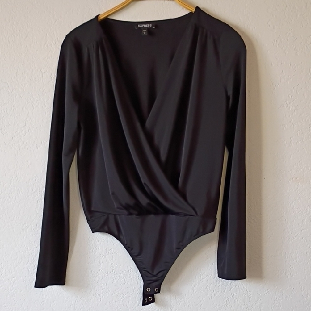 Express Elegant Black Drape Bodysuit Size S - Picture 6 of 8